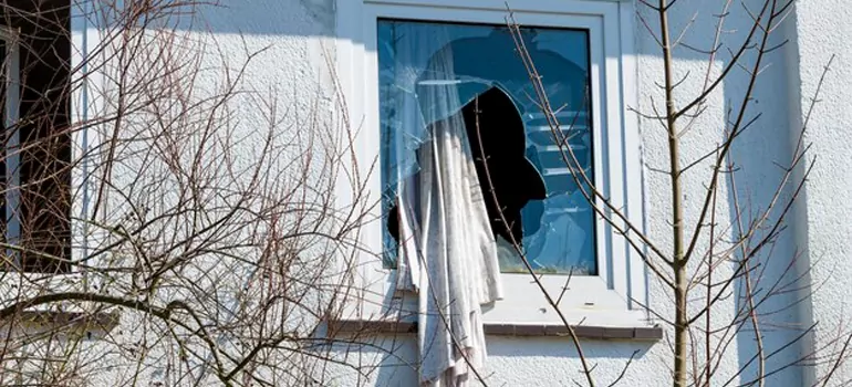 Storm Window Installation Contractors in Pace, FL